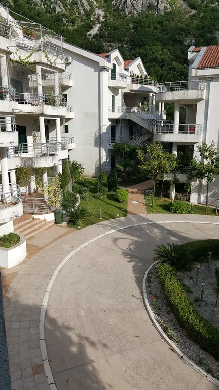 ריסאן Roman Gardens Studio Apartment מראה חיצוני תמונה